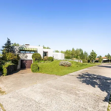 La Maison Fleurie Zonnige Vakantiewoning Met Grote Tuin Op 2 Km Zee Holiday home