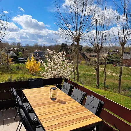 La Maison Fleurie - Sunny With Large Garden, Parking, Within Walking Distance Of The Sea * Koksijde