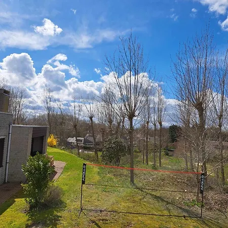 Nyaraló La Maison Fleurie - Sunny With Large Garden, Parking, Within Walking Distance Of The Sea