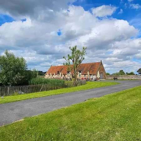 La Maison Fleurie Zonnige Vakantiewoning Met Grote Tuin Op 2 Km Zee * Koksijde