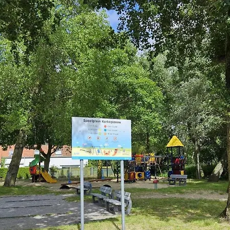 La Maison Fleurie - Sunny With Large Garden, Parking, Within Walking Distance Of The Sea Nyaraló