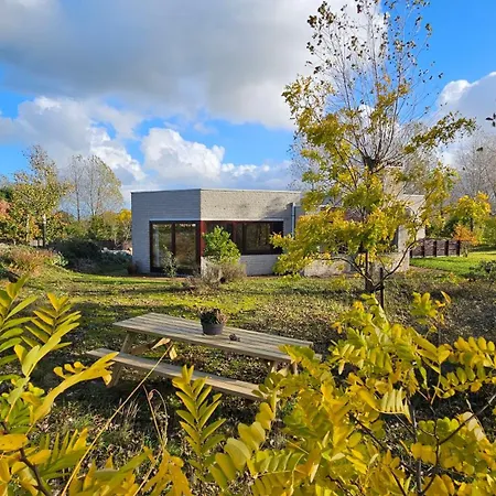 La Maison Fleurie Zonnige Vakantiewoning Met Grote Tuin Op 2 Km Zee * Koksijde