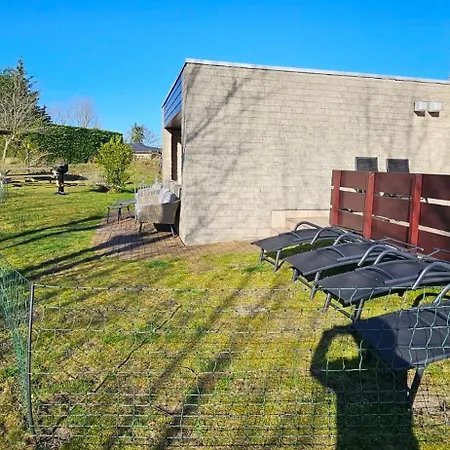 La Maison Fleurie - Sunny With Large Garden, Parking, Within Walking Distance Of The Sea Dom wakacyjny Koksijde