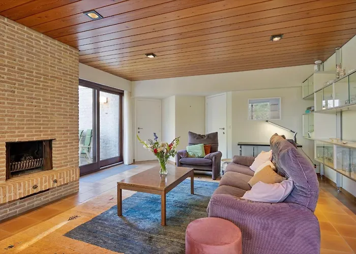 La Maison Fleurie - Sunny With Large Garden, Parking, Within Walking Distance Of The Sea * Koksijde