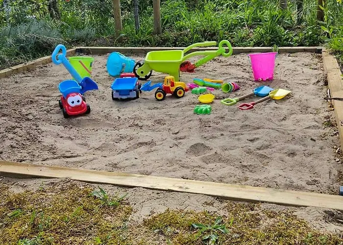 La Maison Fleurie - Sunny With Large Garden, Parking, Within Walking Distance Of The Sea Ferienhaus Koksijde